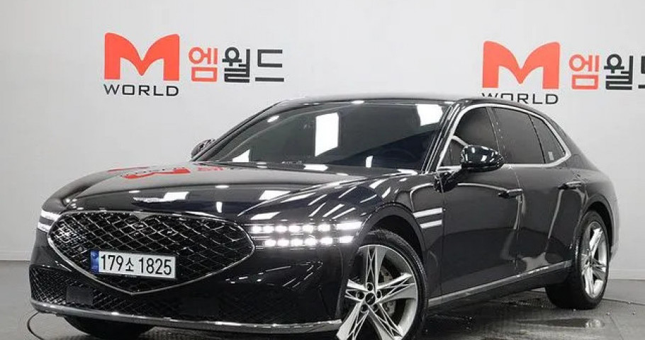 Genesis G90 