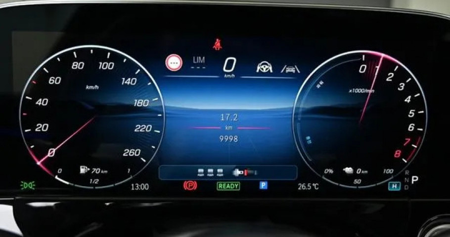 Mercedes-Benz E-Class 