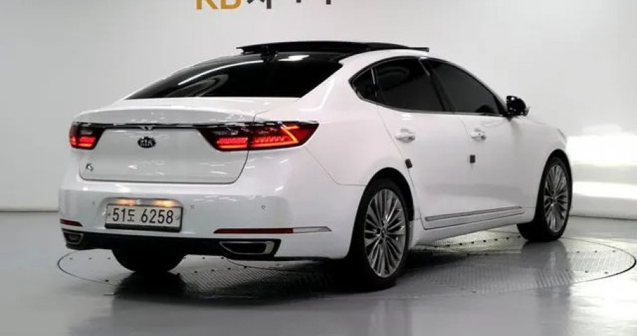 Kia K7 
