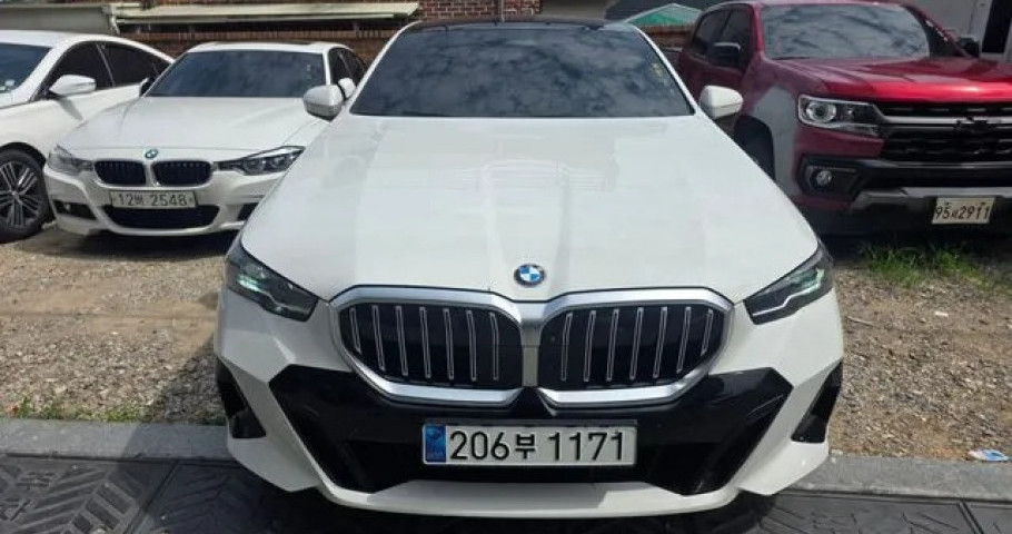 Bmw 5-Series 