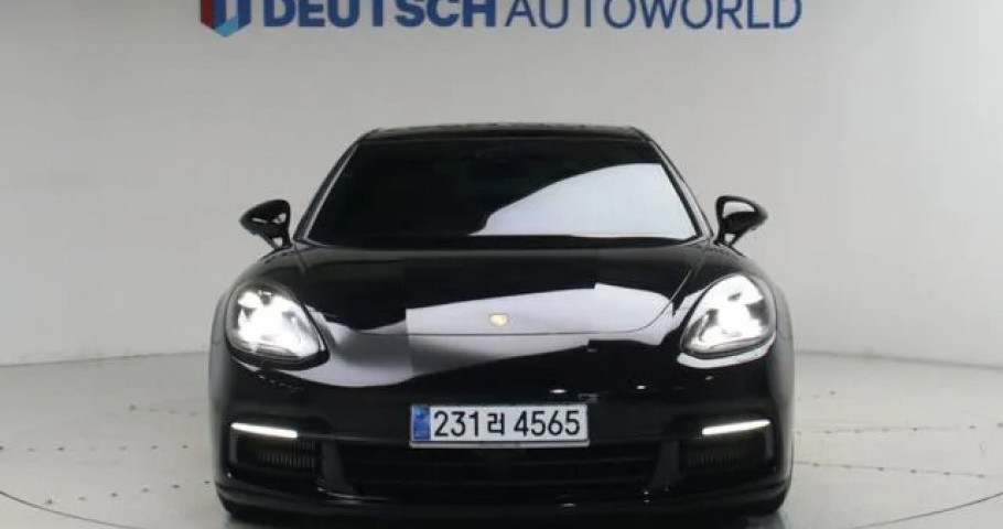 Porsche Panamera 
