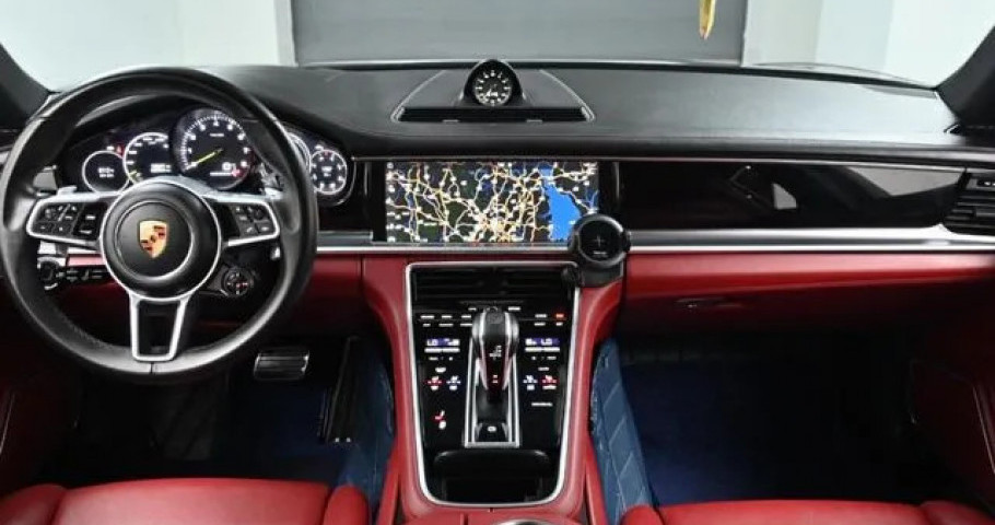 Porsche Panamera 
