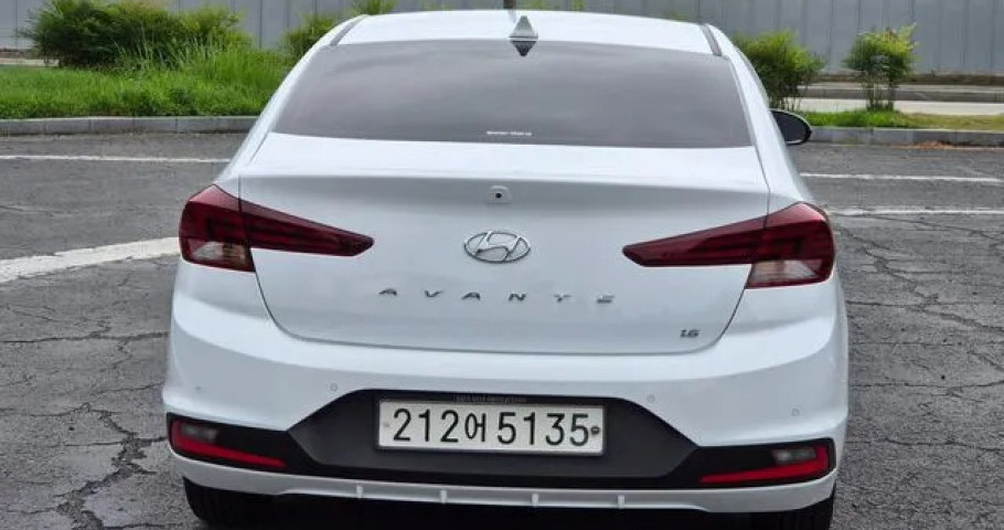 Hyundai Avante (Elantra) 