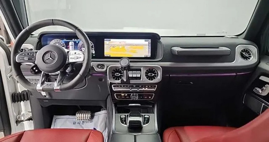 Mercedes-Benz G-Class 