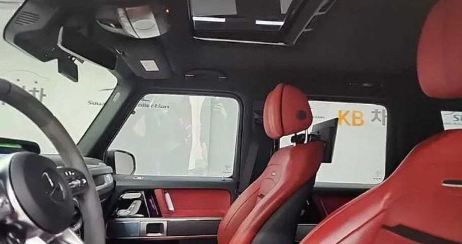 Mercedes-Benz G-Class 