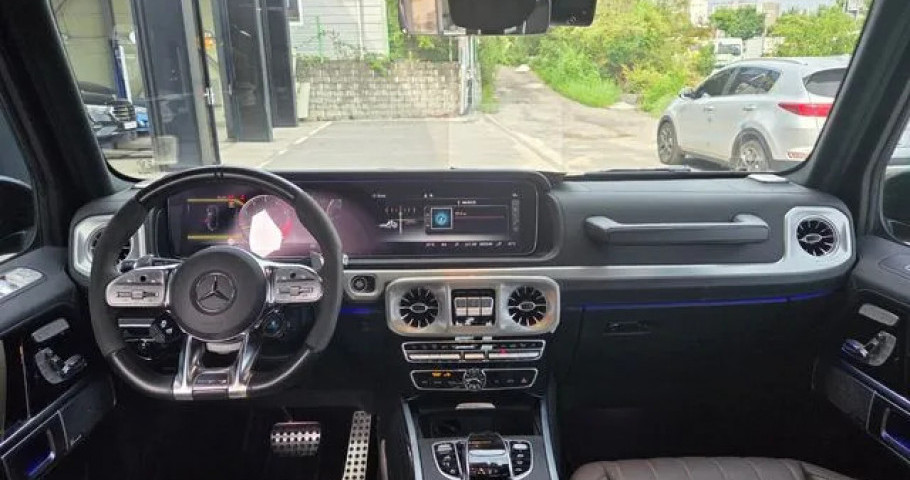 Mercedes-Benz G-Class 
