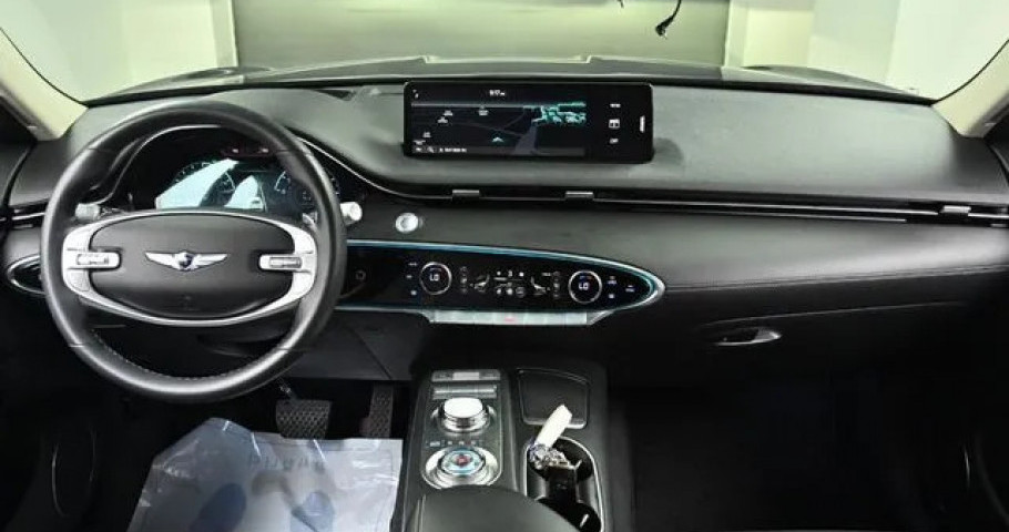 Genesis Gv70 