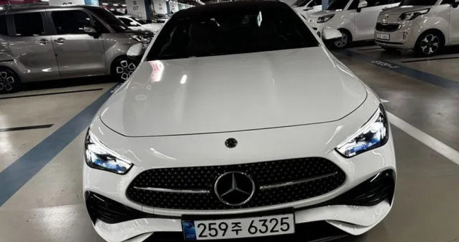Mercedes-Benz Cle-Class 