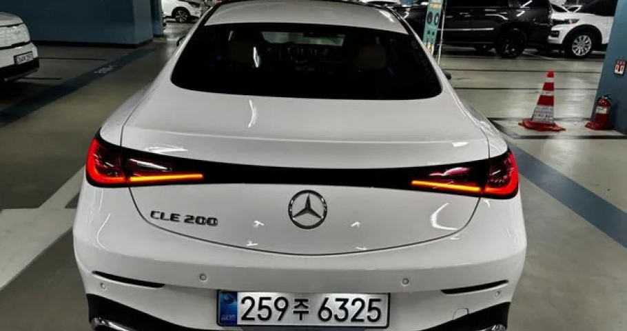 Mercedes-Benz Cle-Class 