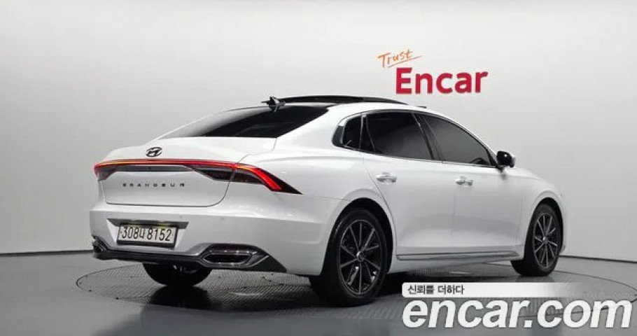 Hyundai Grandeur 