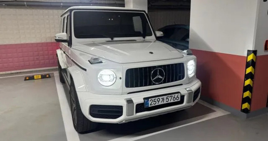 Mercedes-Benz G-Class 