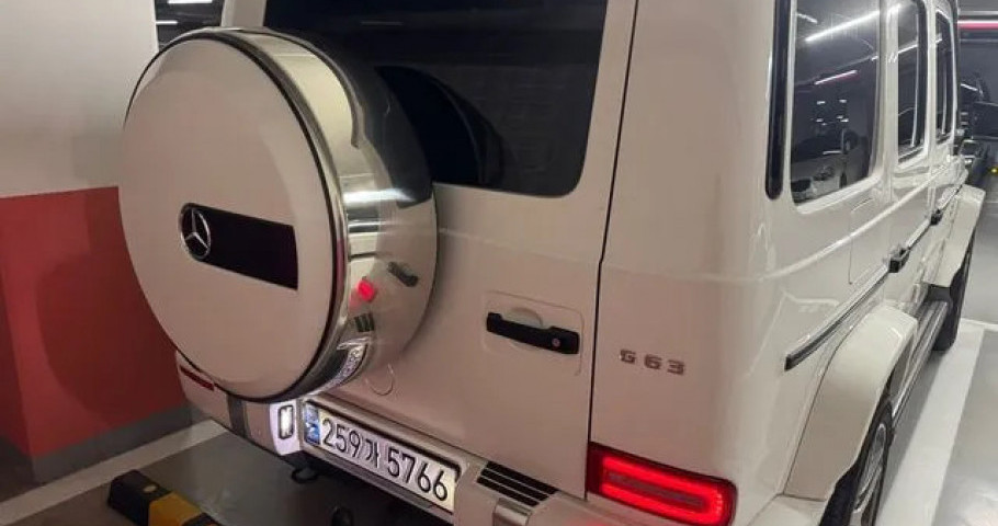 Mercedes-Benz G-Class 