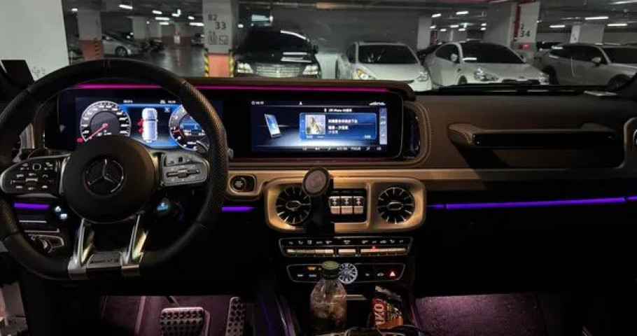 Mercedes-Benz G-Class 