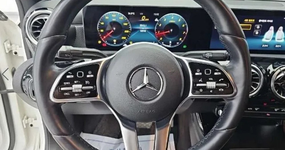Mercedes-Benz A-Class 