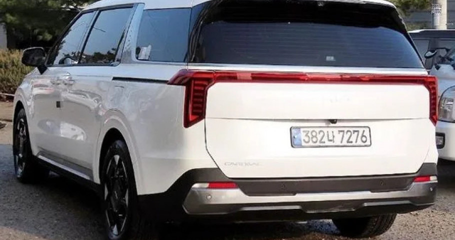Kia Carnival 