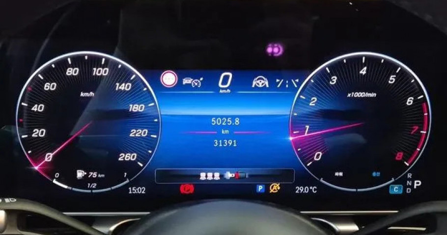 Mercedes-Benz S-Class 