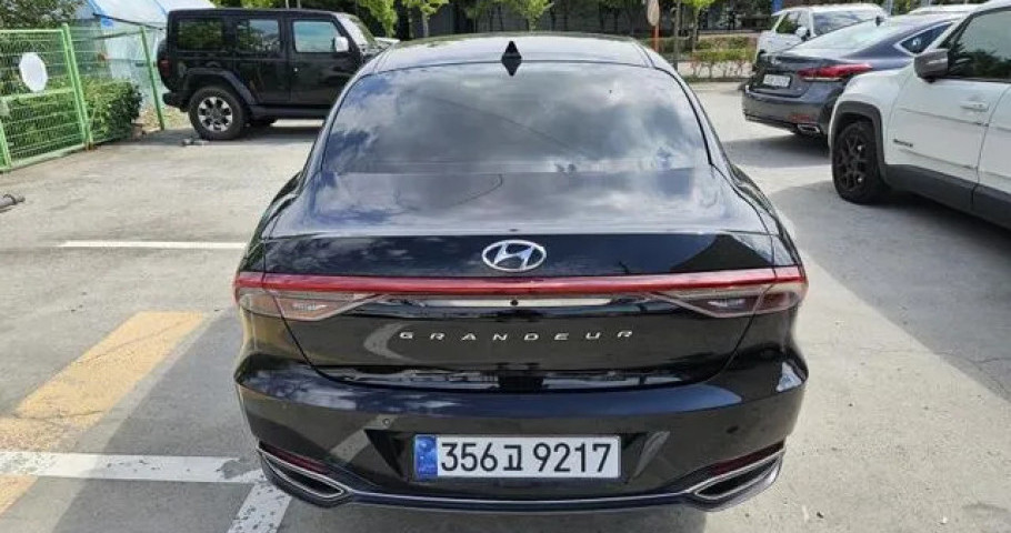 Hyundai Grandeur 