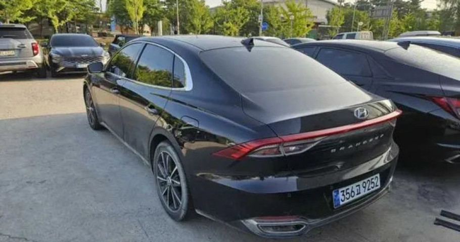 Hyundai Grandeur 