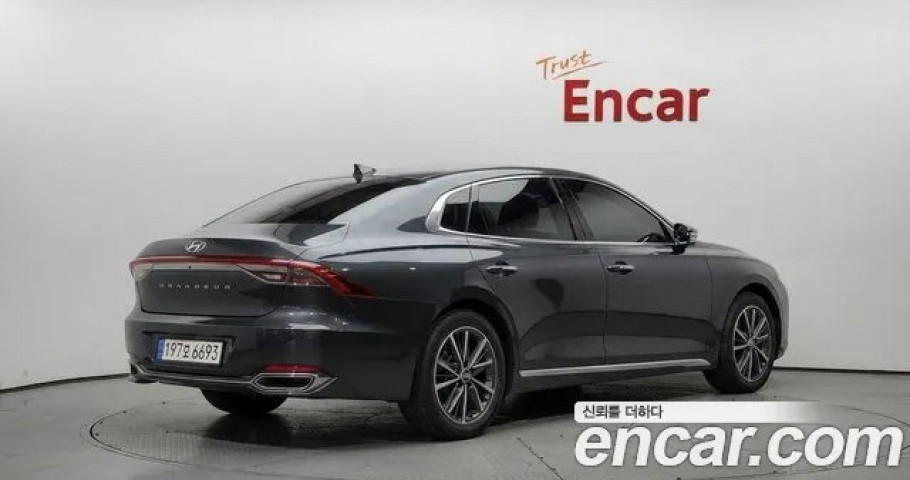 Hyundai Grandeur 