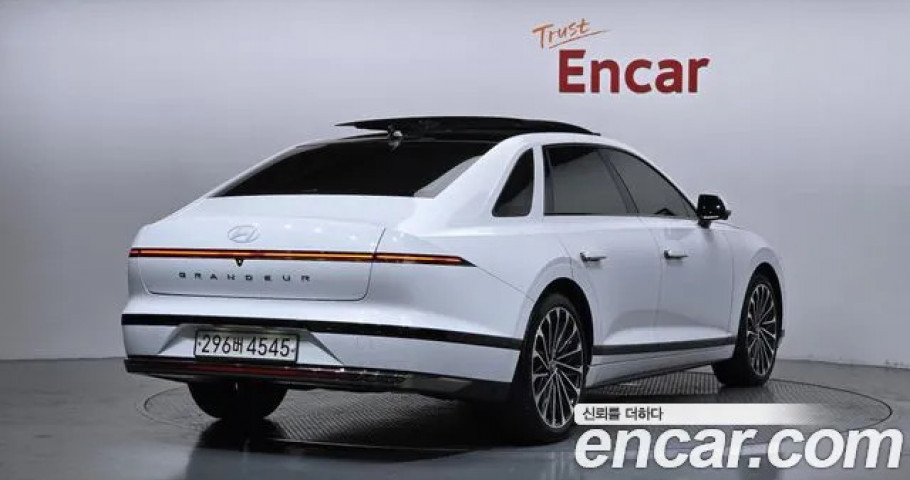 Hyundai Grandeur 