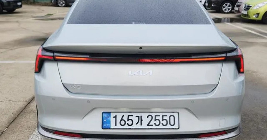 Kia K8 