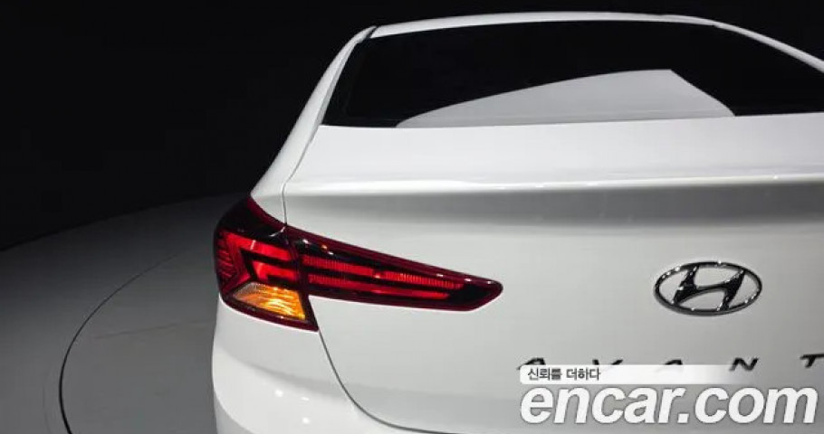 Hyundai Avante (Elantra) 