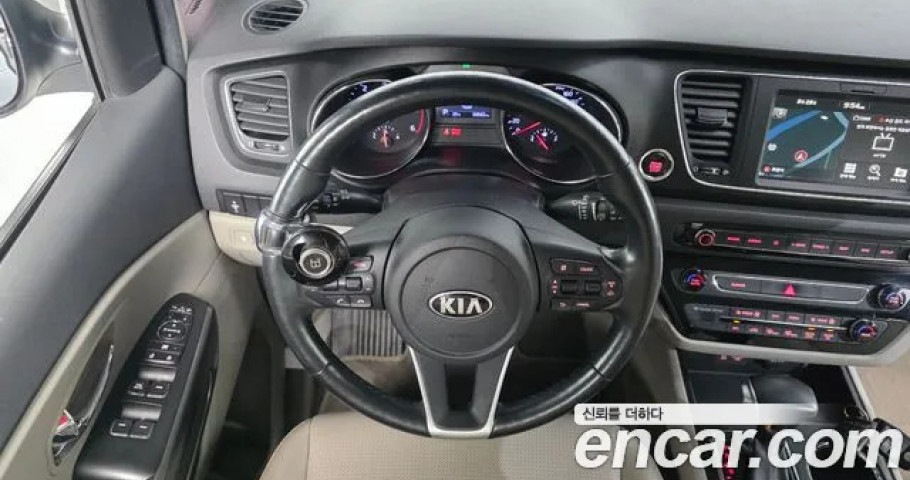 Kia Carnival 