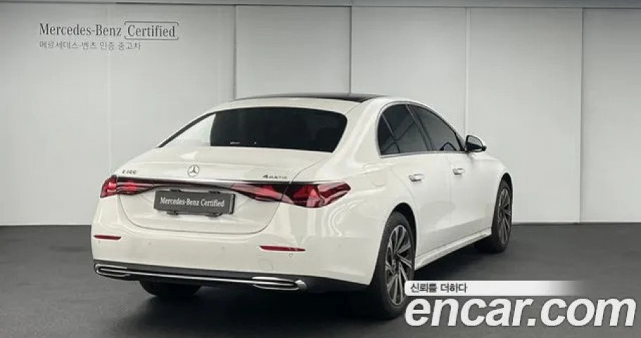 Mercedes-Benz E-Class 