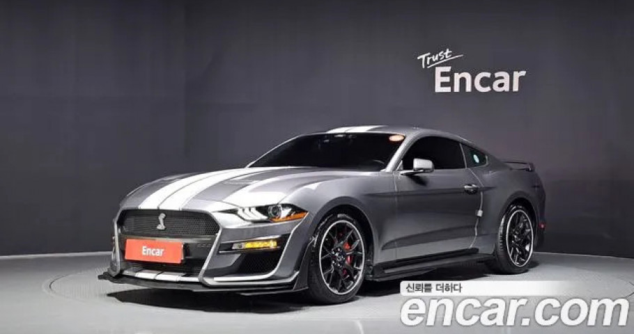 Ford Mustang 