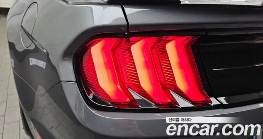 Ford Mustang 