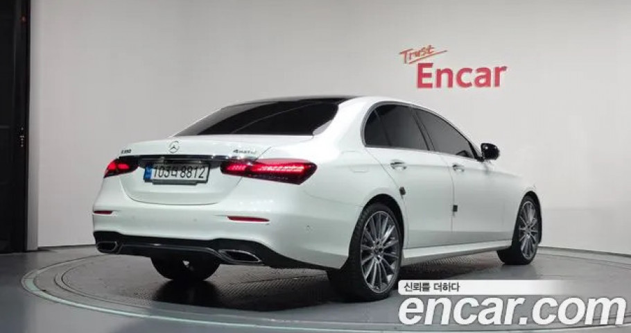 Mercedes-Benz E-Class 