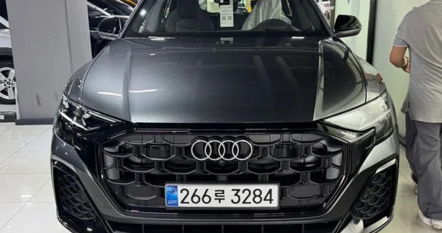 Audi Q8 
