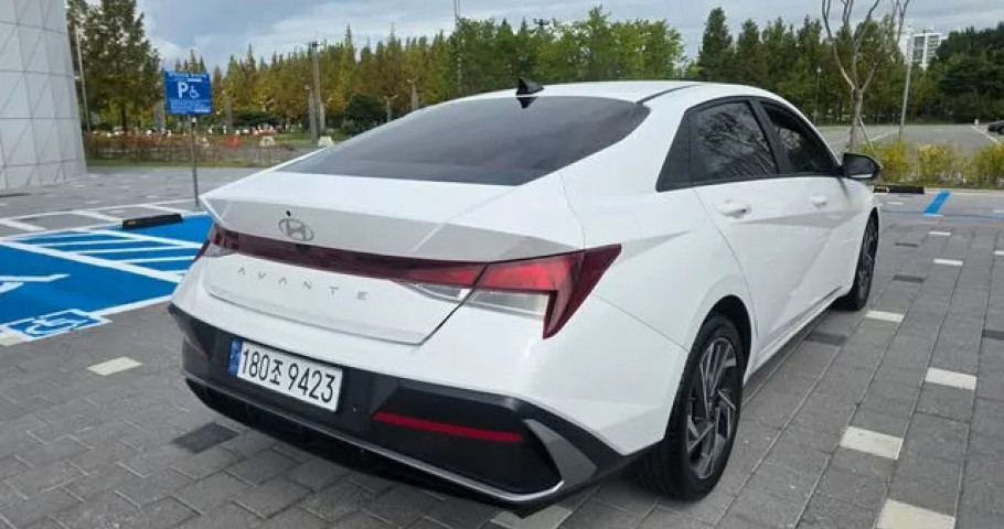 Hyundai Avante (Elantra) 
