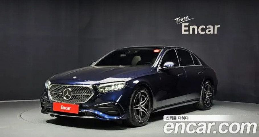 Mercedes-Benz E-Class 