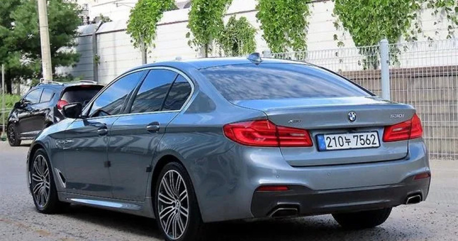 Bmw 5-Series 