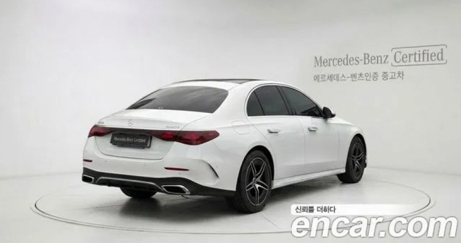 Mercedes-Benz E-Class 