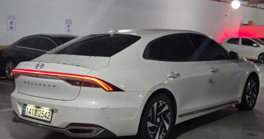 Hyundai Grandeur 