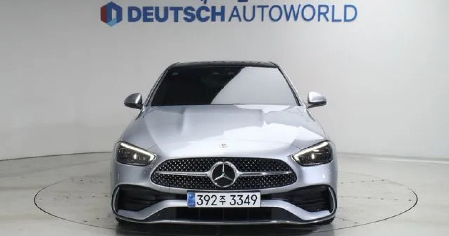 Mercedes-Benz C-Class 