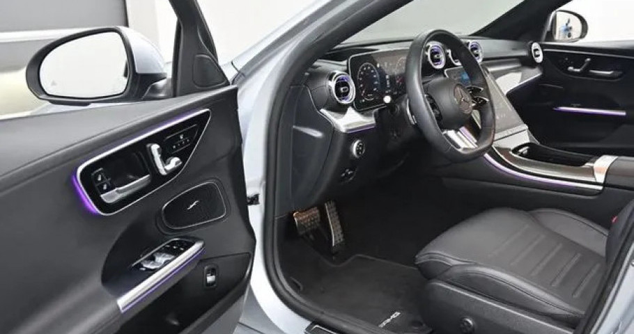 Mercedes-Benz C-Class 