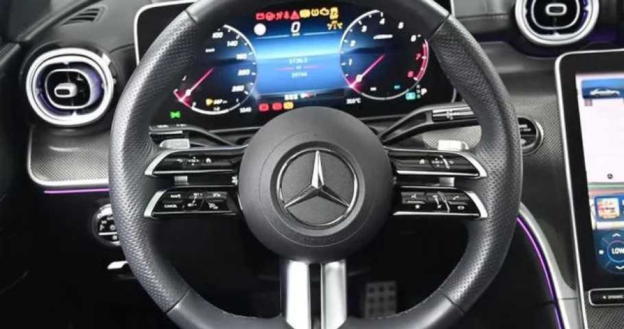 Mercedes-Benz C-Class 