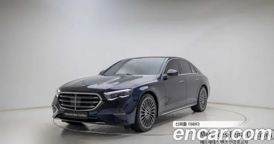 Mercedes-Benz E-Class 