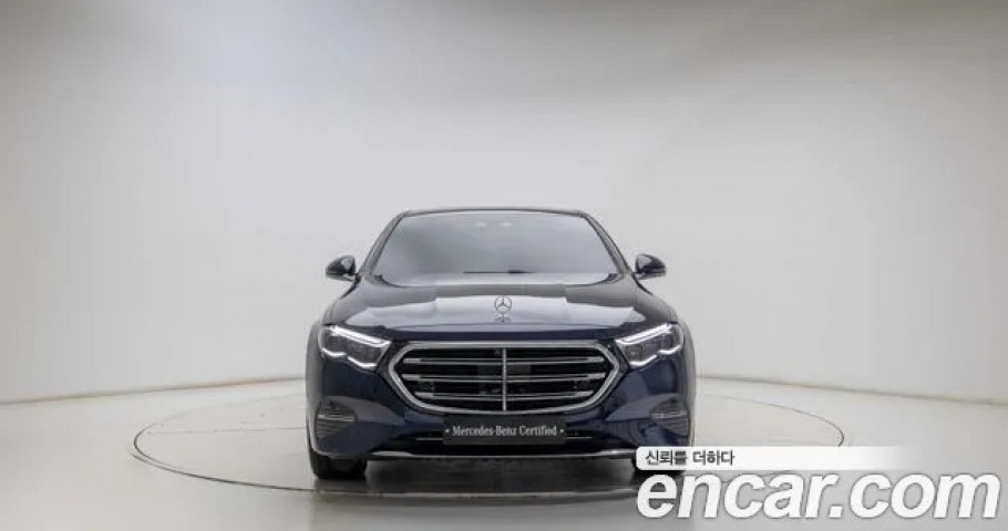 Mercedes-Benz E-Class 