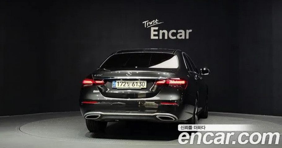 Mercedes-Benz E-Class 