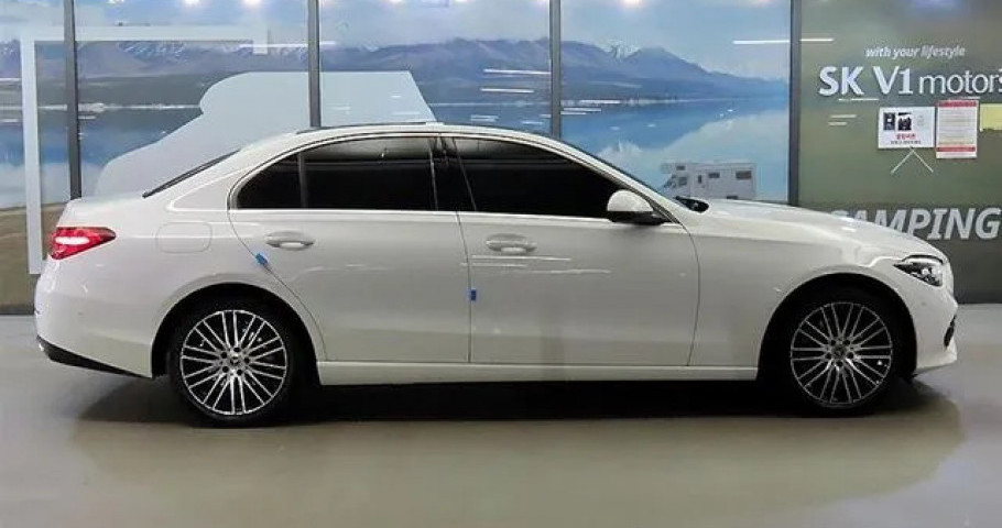 Mercedes-Benz C-Class 