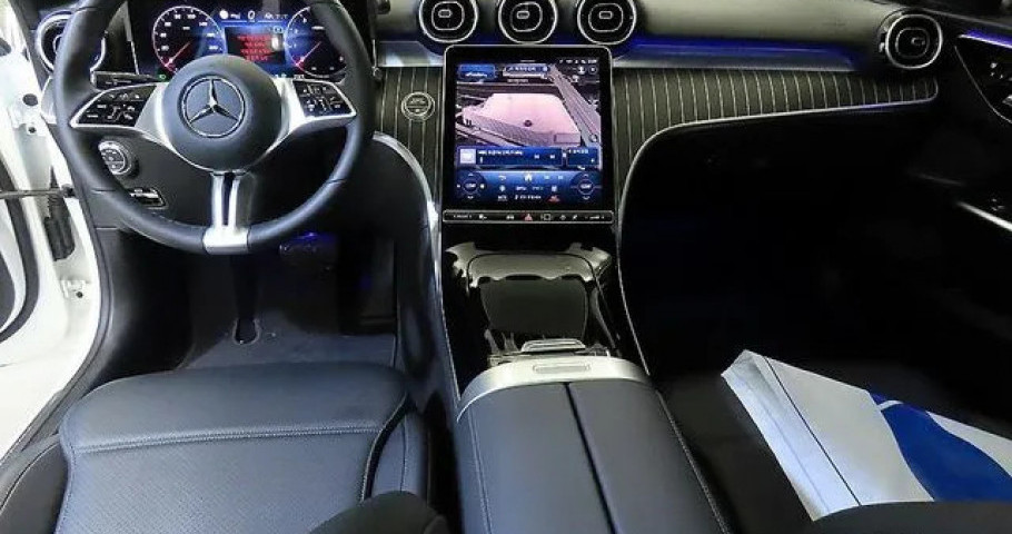 Mercedes-Benz C-Class 
