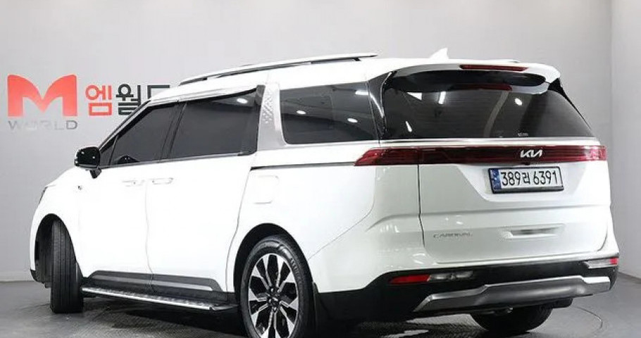 Kia Carnival 