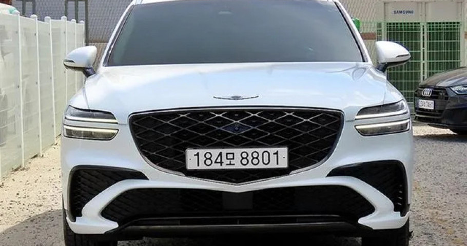 Genesis Gv70 