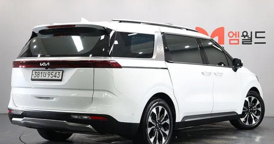 Kia Carnival 