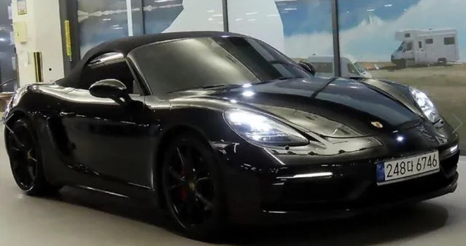 Porsche 718 