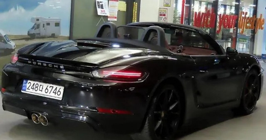 Porsche 718 